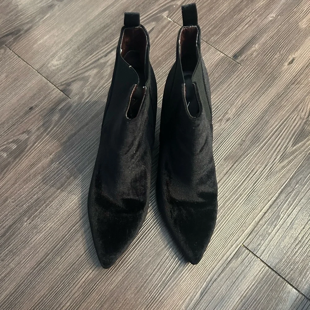 Report Footwear Myrna Black Velvet Ankle Booties